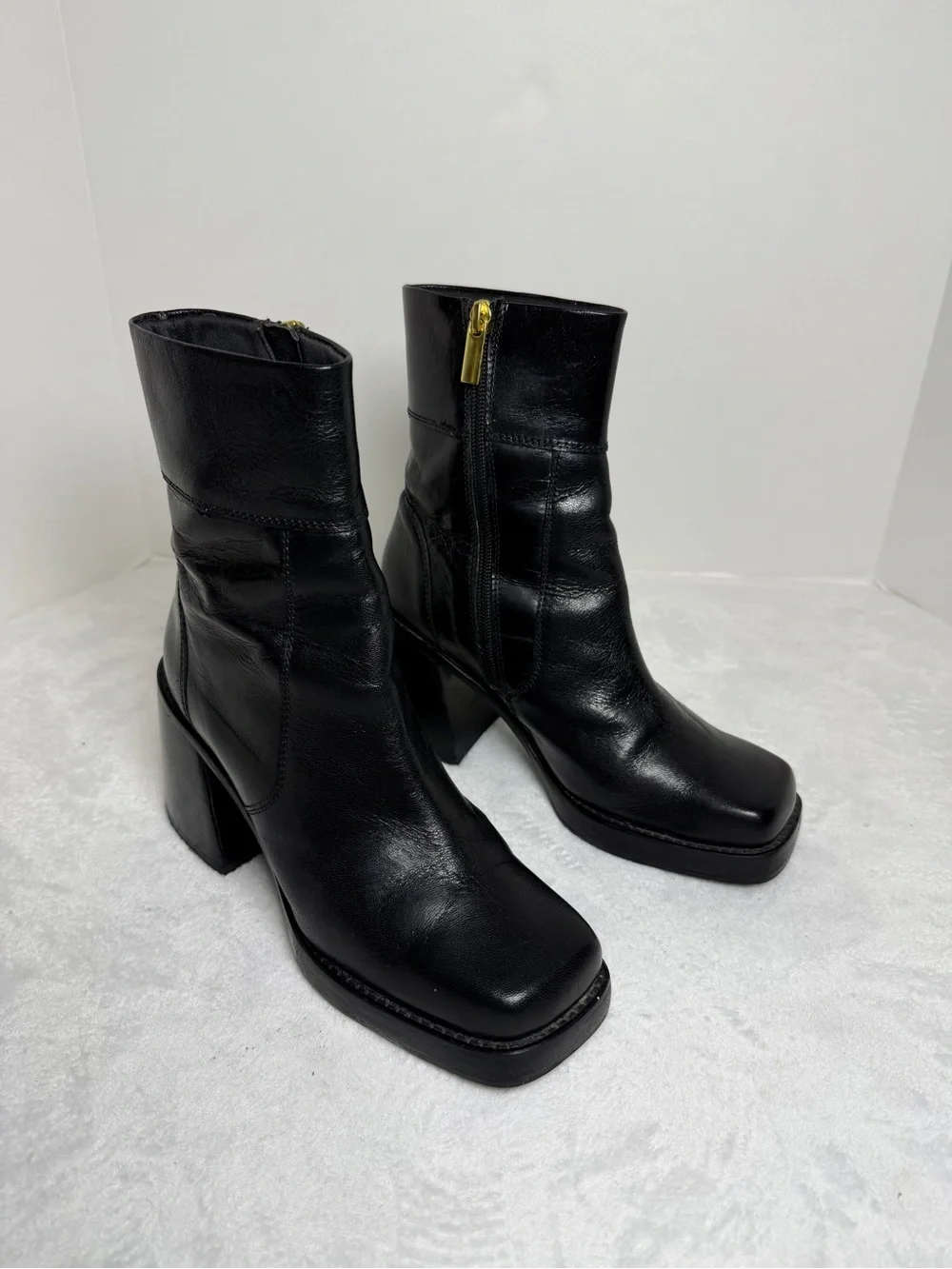 Steven Madden Black Leather Square-Toe Block Heel Ankle Boots Size 8